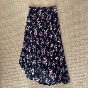 Forever 21 Floral wrap skirt. Size M